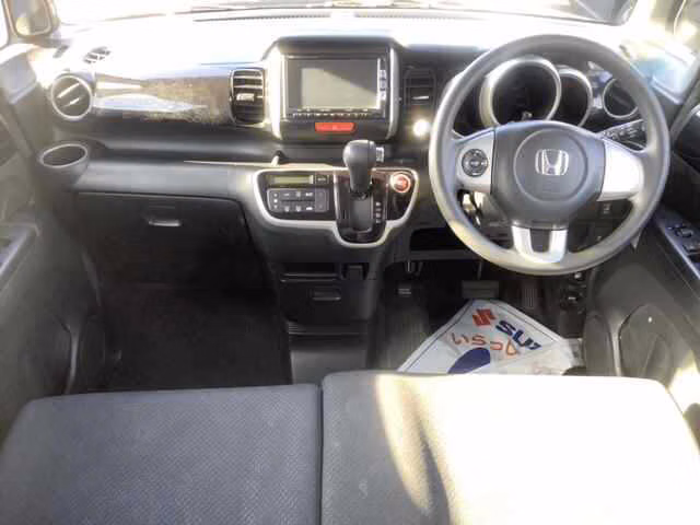 HONDA N-BOX