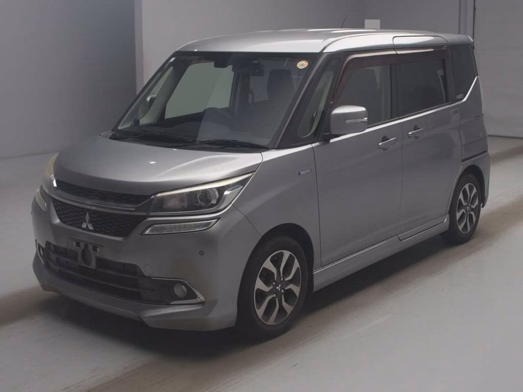 MITSUBISHI DELICA D:2