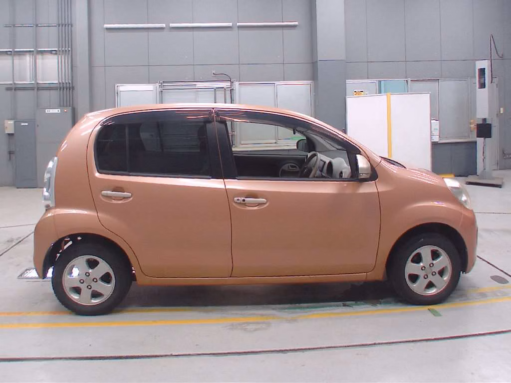 TOYOTA PASSO