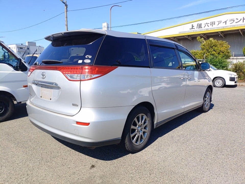 TOYOTA ESTIMA