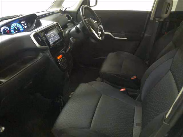 MITSUBISHI DELICA D:2