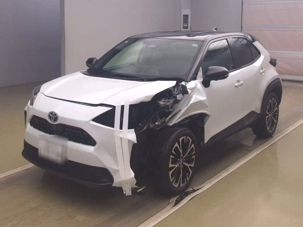 TOYOTA YARIS CROSS