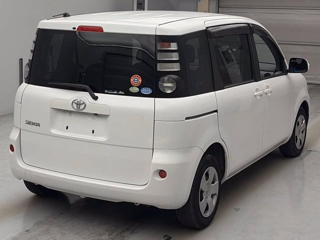 TOYOTA SIENTA