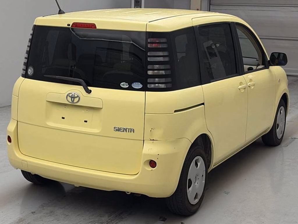 TOYOTA SIENTA