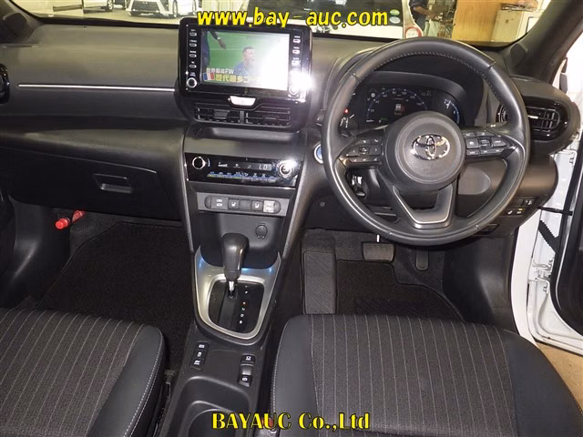 TOYOTA YARIS CROSS