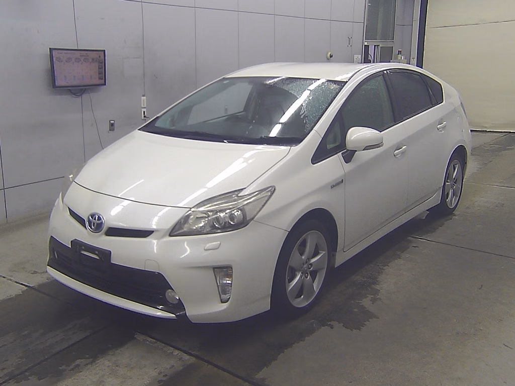 TOYOTA PRIUS