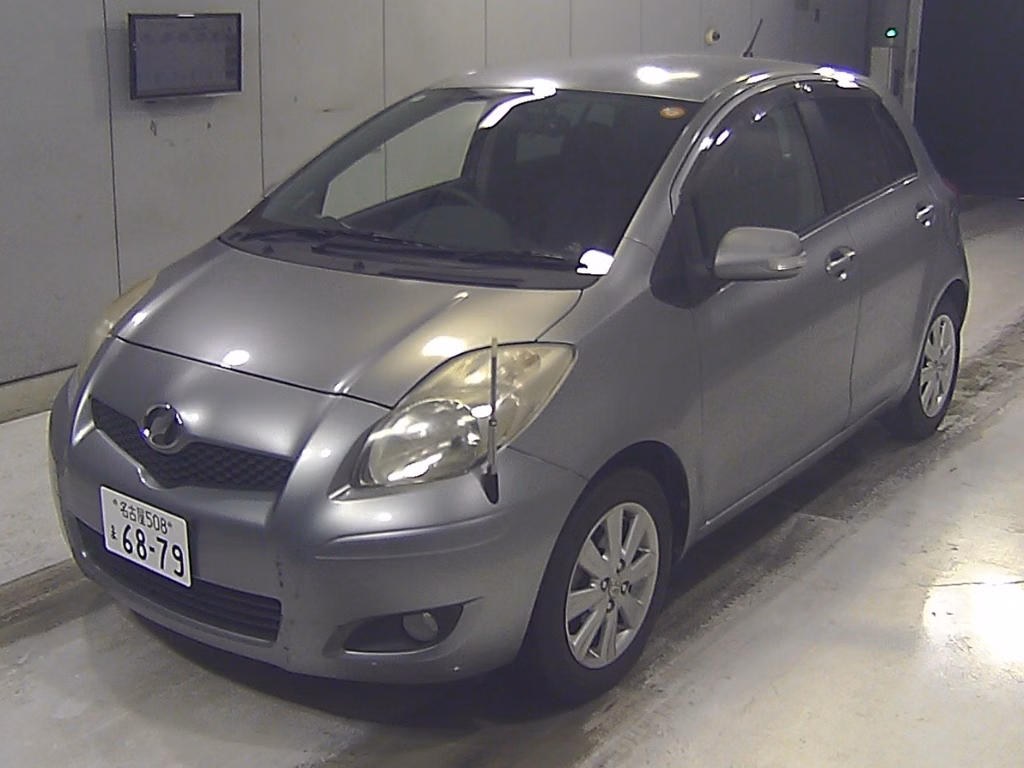 TOYOTA VITZ