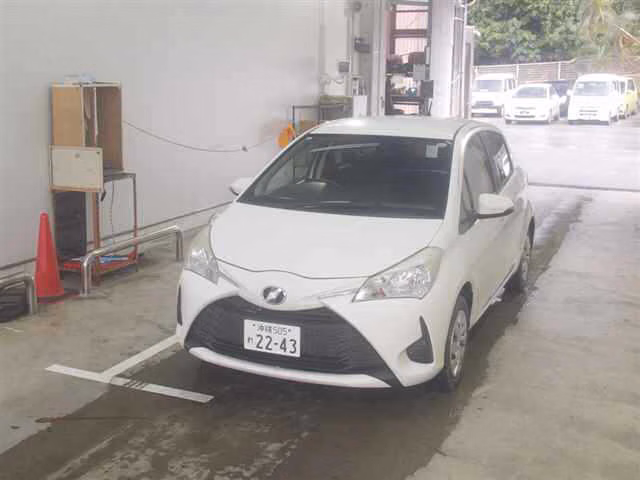 TOYOTA VITZ