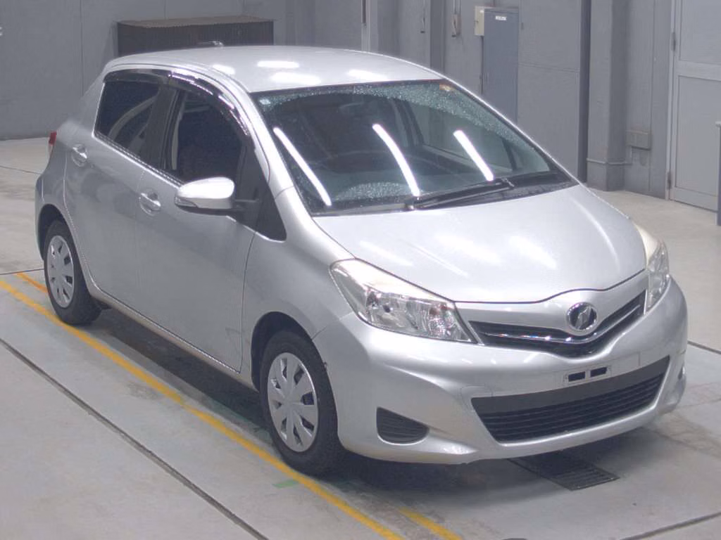 TOYOTA VITZ