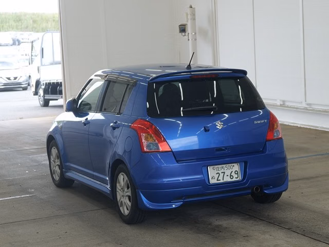 SUZUKI SWIFT