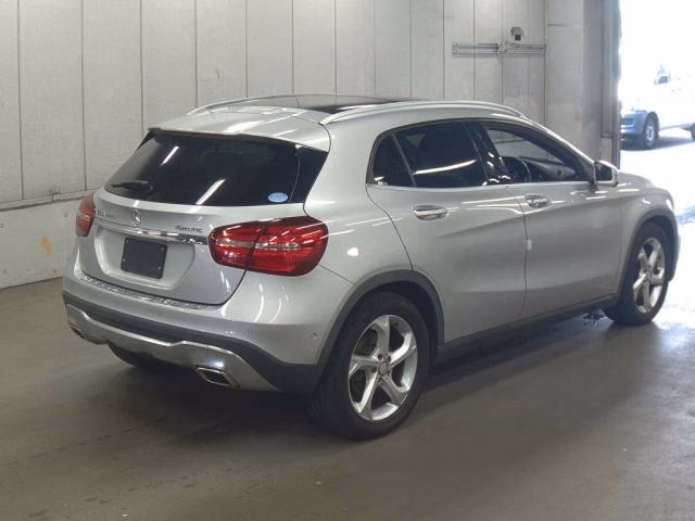 MERCEDES-BENZ GLA-CLASS