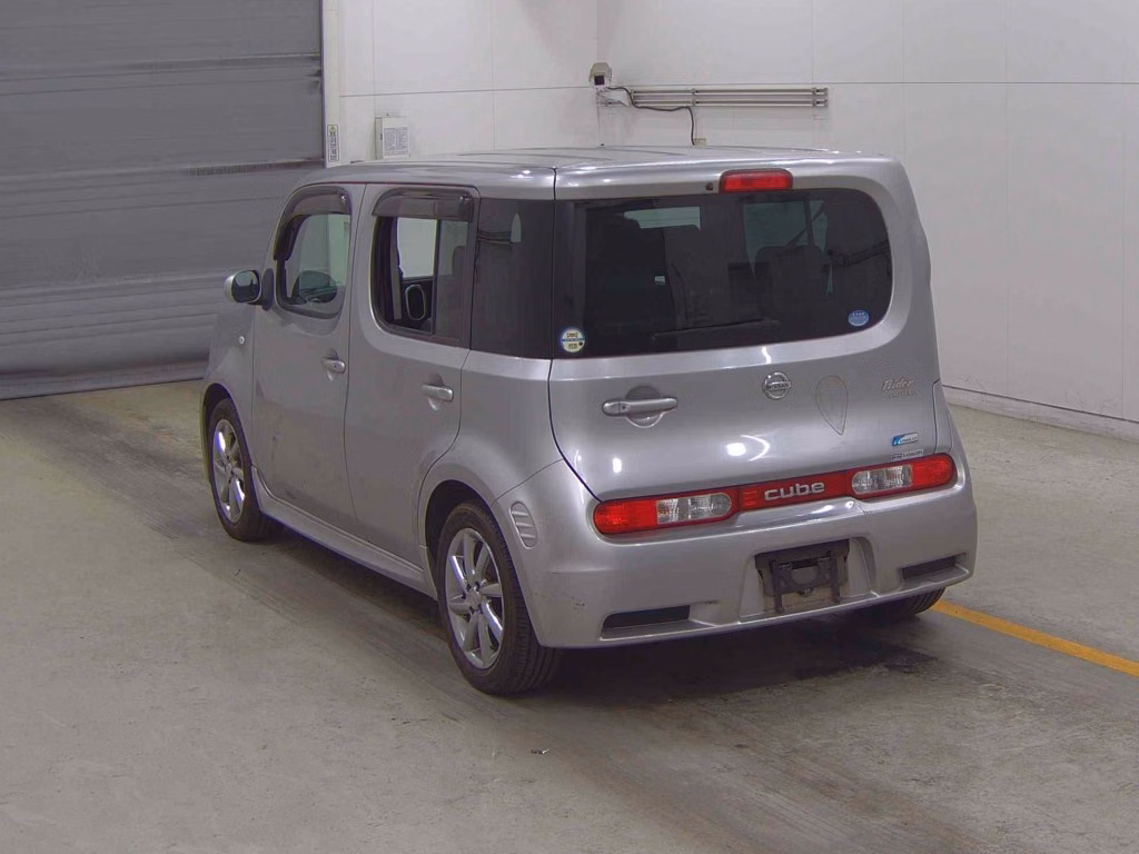NISSAN CUBE