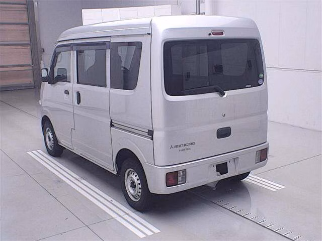 MITSUBISHI MINICAB
