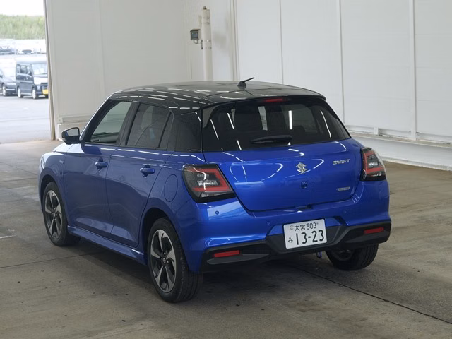SUZUKI SWIFT