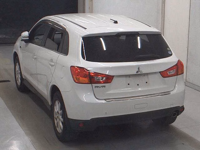 MITSUBISHI RVR