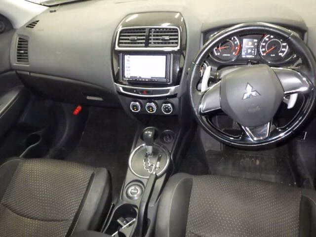 MITSUBISHI RVR