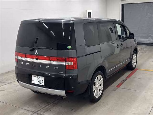 MITSUBISHI DELICA D:5
