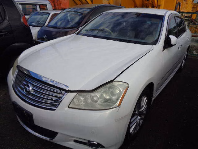 NISSAN FUGA