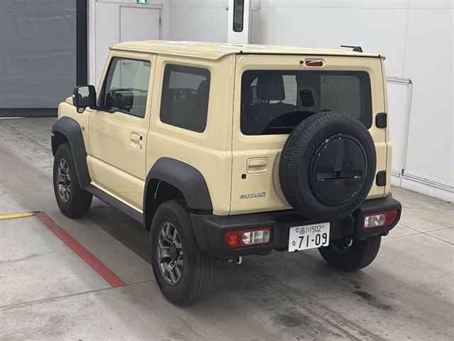 SUZUKI JIMNY SIERRA