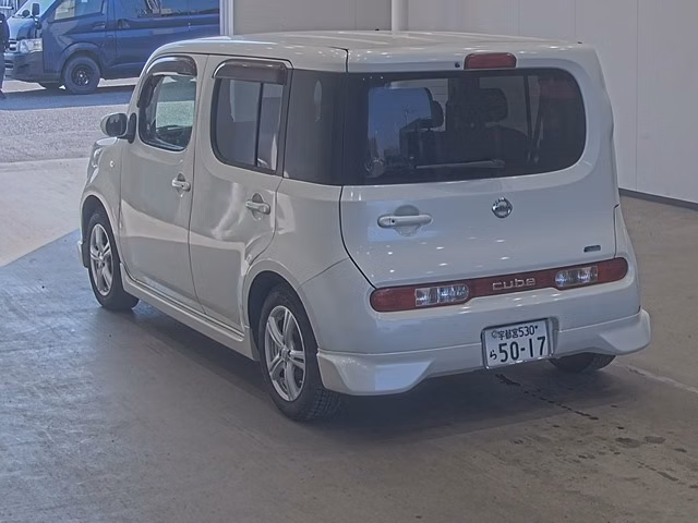NISSAN CUBE