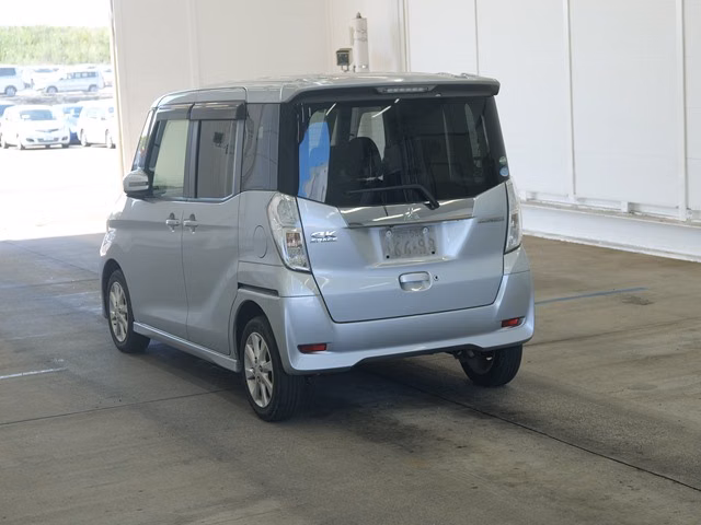MITSUBISHI EK SPACE