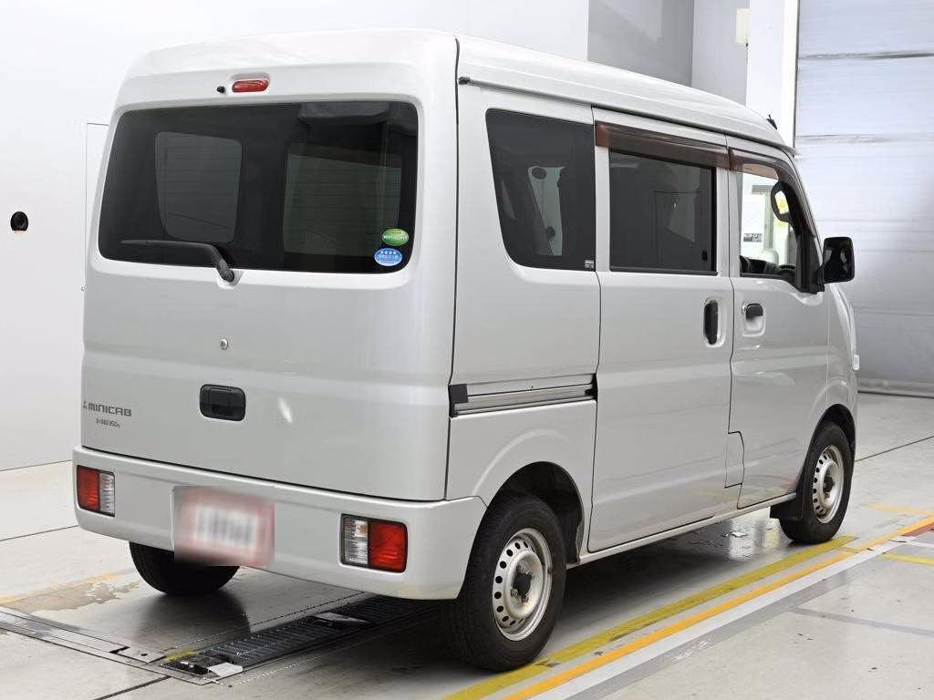 MITSUBISHI MINICAB