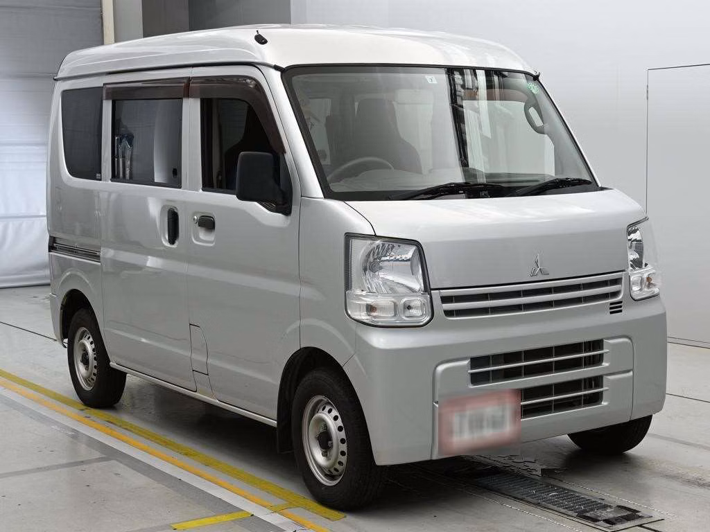 MITSUBISHI MINICAB