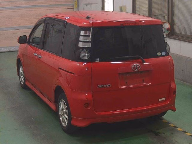 TOYOTA SIENTA