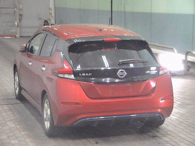 NISSAN LEAF