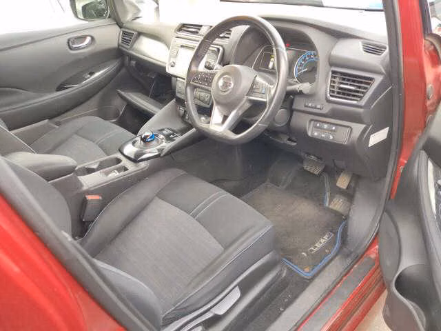 NISSAN LEAF