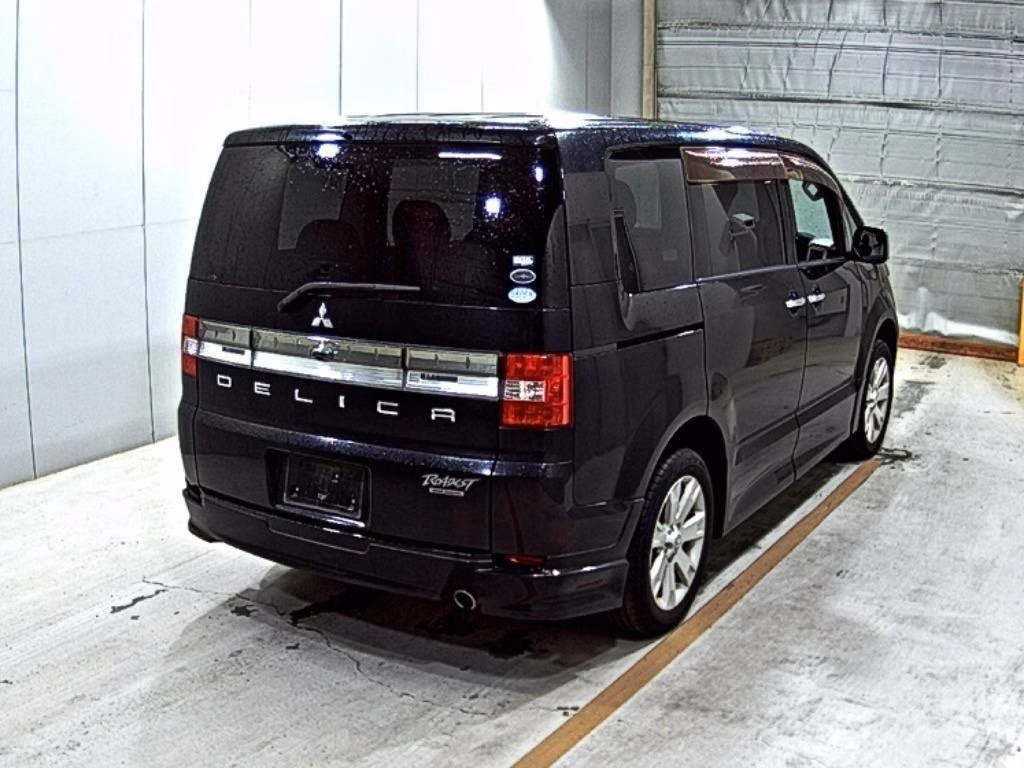 MITSUBISHI DELICA D:5