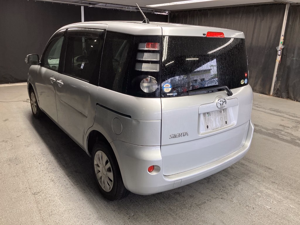 TOYOTA SIENTA