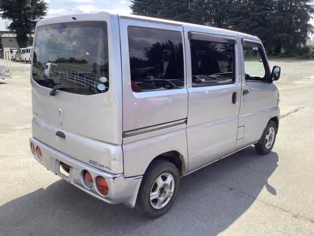 NISSAN CLIPPER