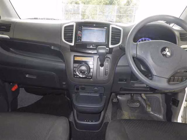 MITSUBISHI DELICA D:2