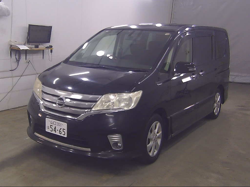 NISSAN SERENA