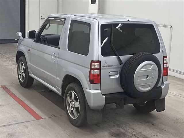MITSUBISHI PAJERO MINI