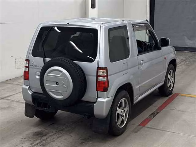 MITSUBISHI PAJERO MINI