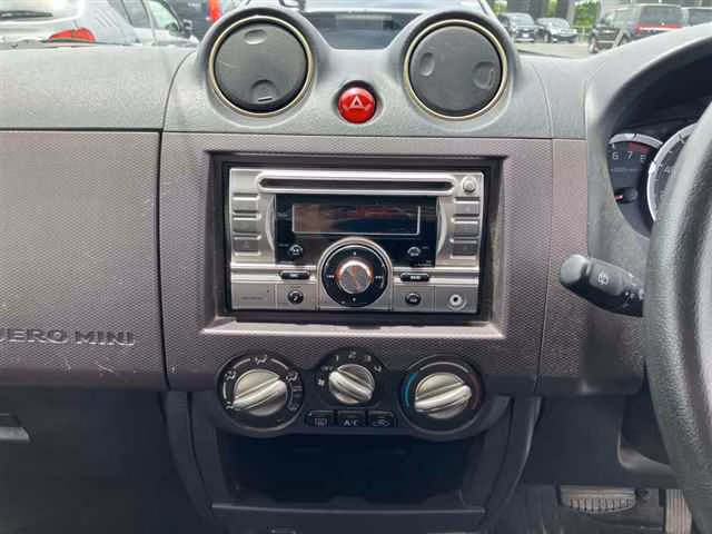 MITSUBISHI PAJERO MINI
