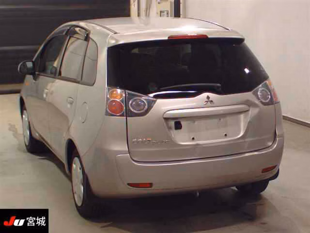 MITSUBISHI COLT PLUS