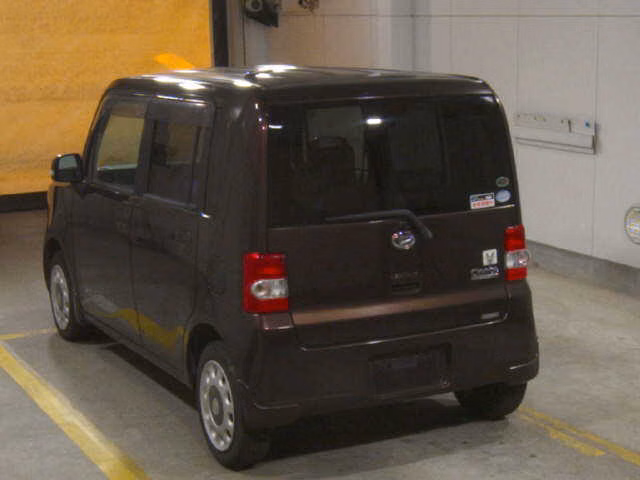 DAIHATSU MOVE CONTE