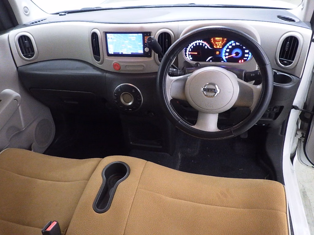 NISSAN CUBE