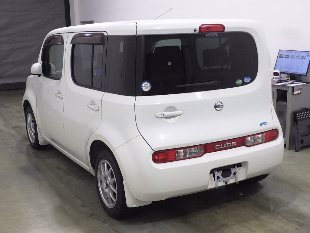 NISSAN CUBE