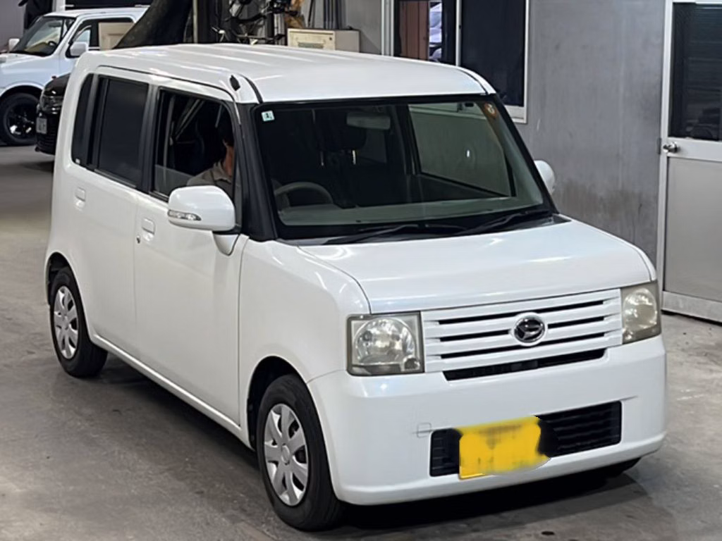 DAIHATSU MOVE CONTE
