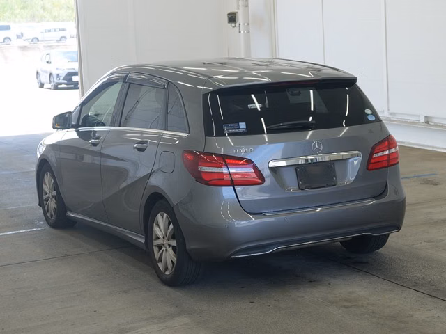 MERCEDES-BENZ B-CLASS