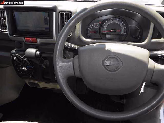 NISSAN NV100 CLIPPER