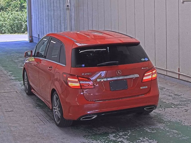 MERCEDES-BENZ B-CLASS