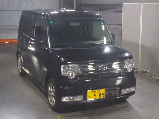 TOYOTA PIXIS SPACE