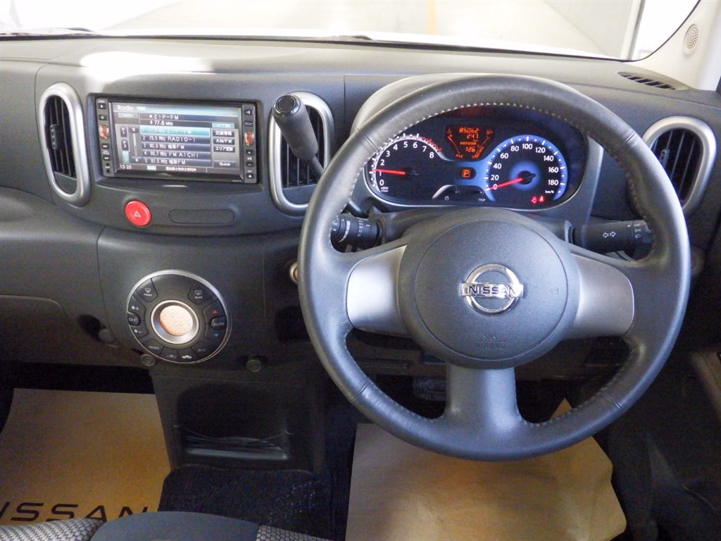 NISSAN CUBE
