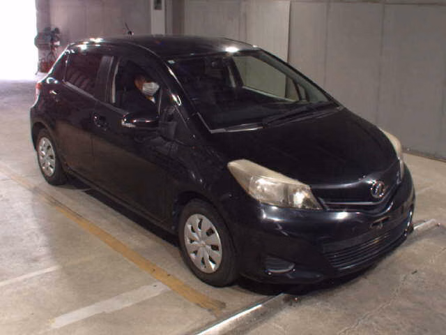 TOYOTA VITZ