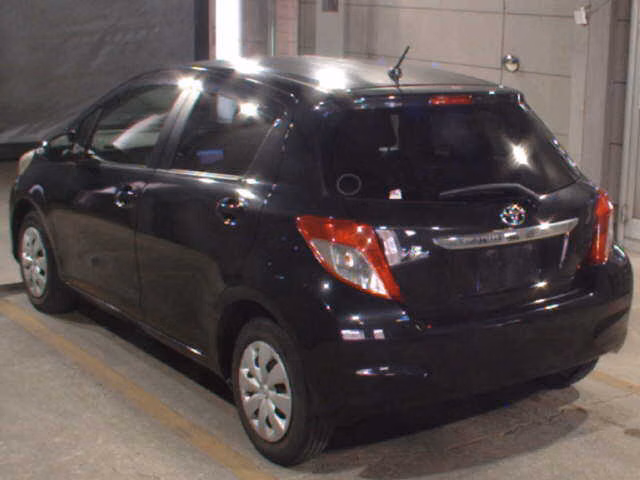 TOYOTA VITZ